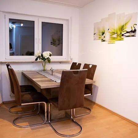 G Komfortable Unterkunft Fuer Monteure, Mit Terrasse