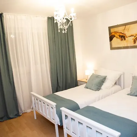 Apartment G Komfortable Unterkunft Fuer Monteure, Mit Terrasse Alzenau in Unterfranken