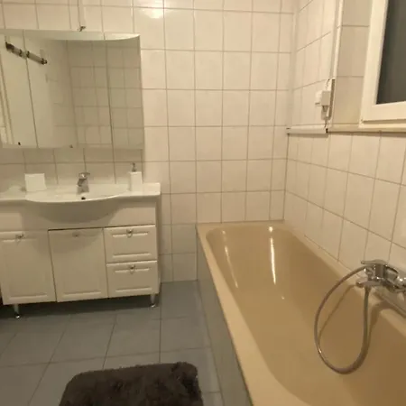 G Komfortable Unterkunft Fuer Monteure, Mit Terrasse * Alzenau in Unterfranken