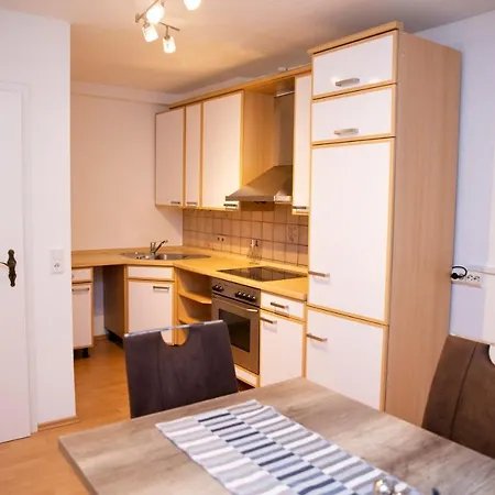 G Komfortable Unterkunft Fuer Monteure, Mit Terrasse *